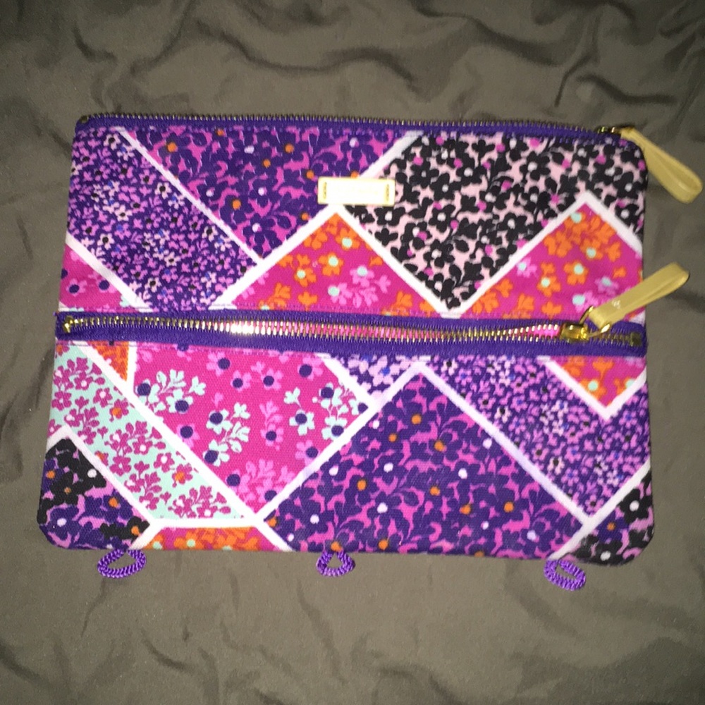 vera bradley pouch